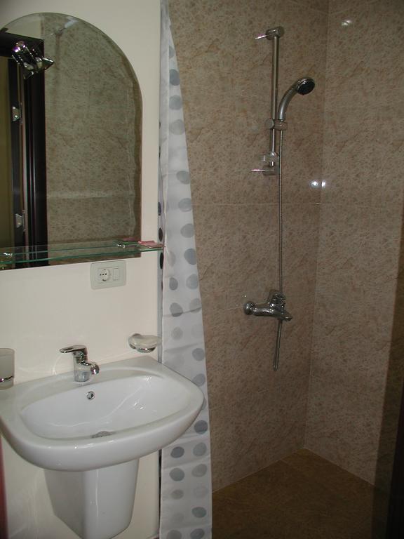 Hotel Grig Erevan Cameră foto